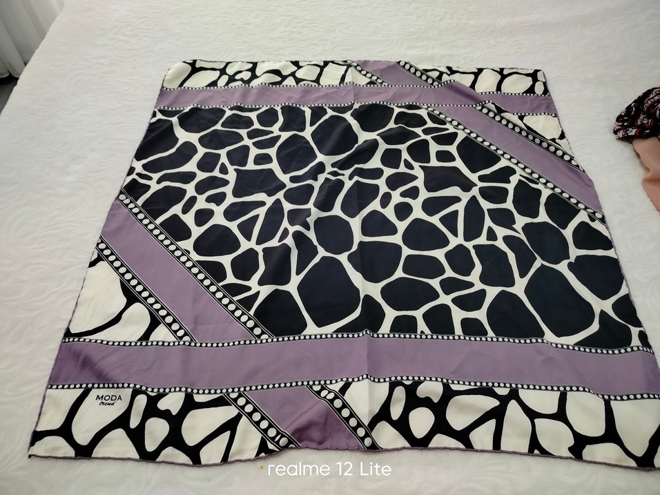 Mor Dantel Detaylı Kadın eşarp - Görsel 2