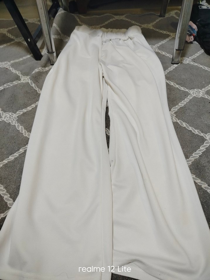 Geniş Kesim Beyaz Kadın Kumaş Pantolon - Görsel 2