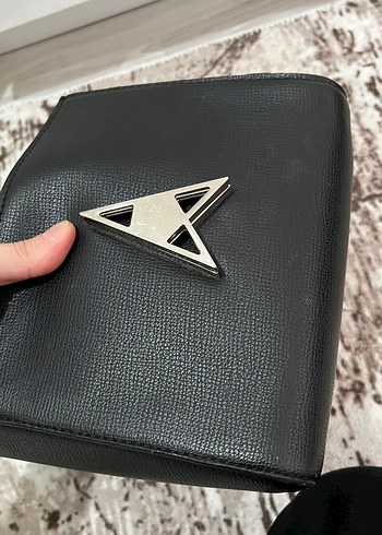 Zincir Detaylı Siyah Deri Kadın Çanta - Görsel 5