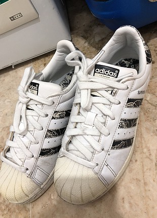 Adidas superstar