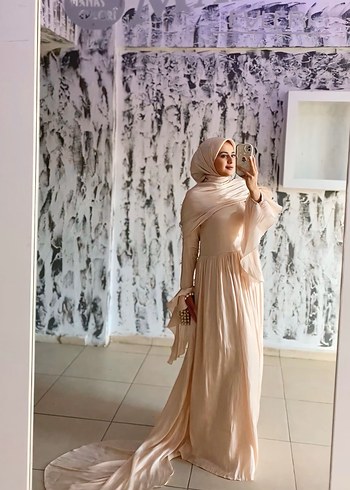 Bej Uzun Kollu Drapeli Tesettür Abiye - Görsel 2