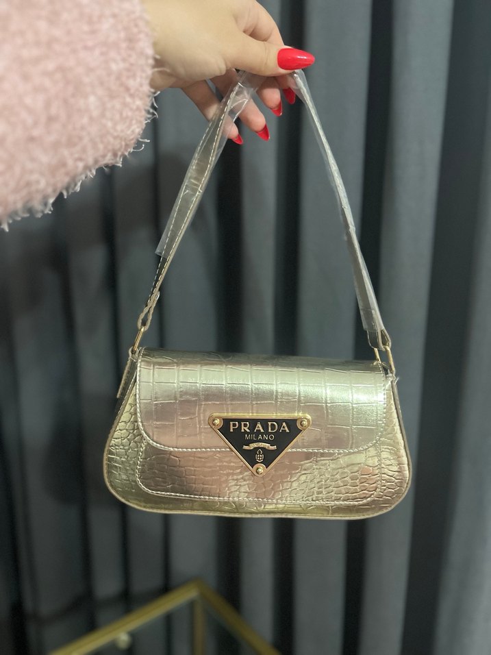 Altın Renkli Prada Deri Kadın Çanta - Görsel 2