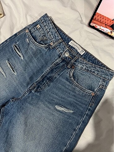 Stradivarius mom jean