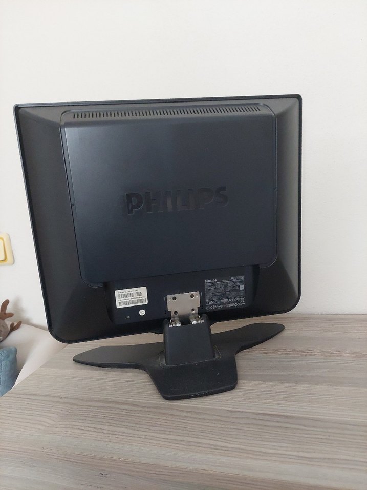 Gri Renkli Bilgisayar Monitörü - Görsel 4