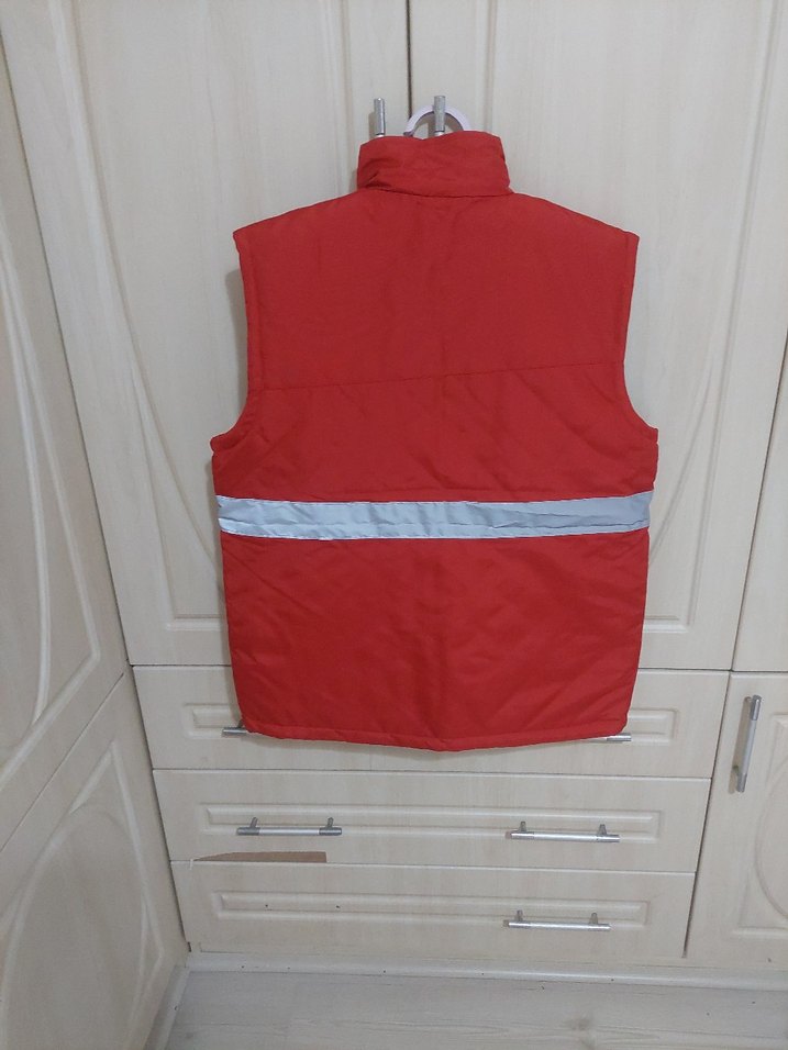 Kırmızı Fermuarlı Erkek Yelek - Görsel 4