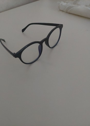 Şeffaf camlı kahverengi minimal gözlük - Görsel 5