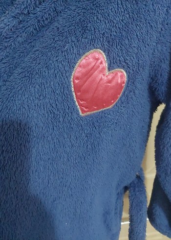 Nakışlı Erkek Çocuk Lacivert Bornoz - Görsel 3