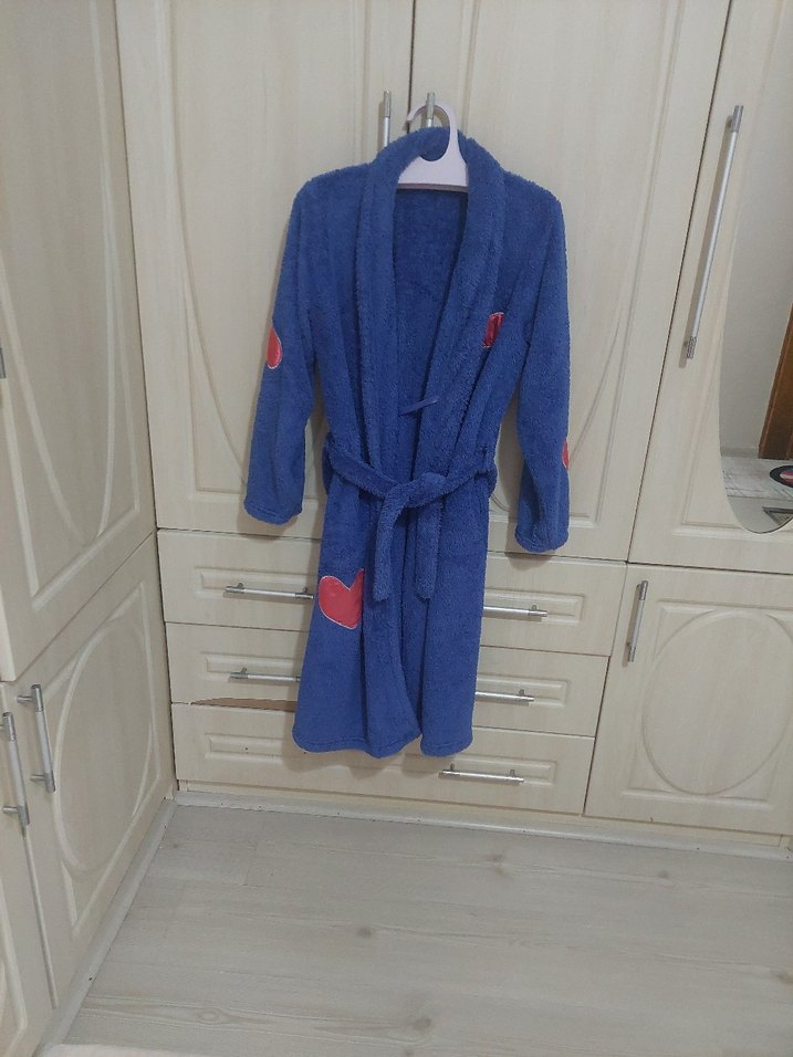 Nakışlı Erkek Çocuk Lacivert Bornoz - Görsel 5