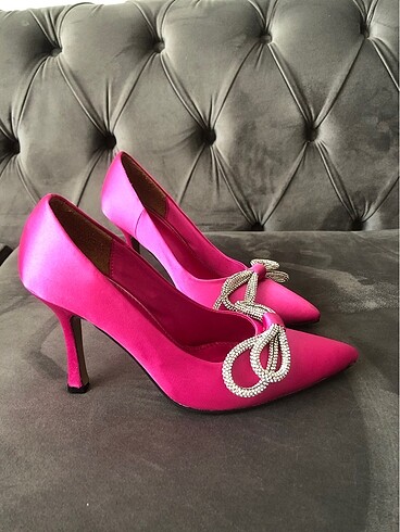 Saten topuklu ayakkabı - Görsel 3