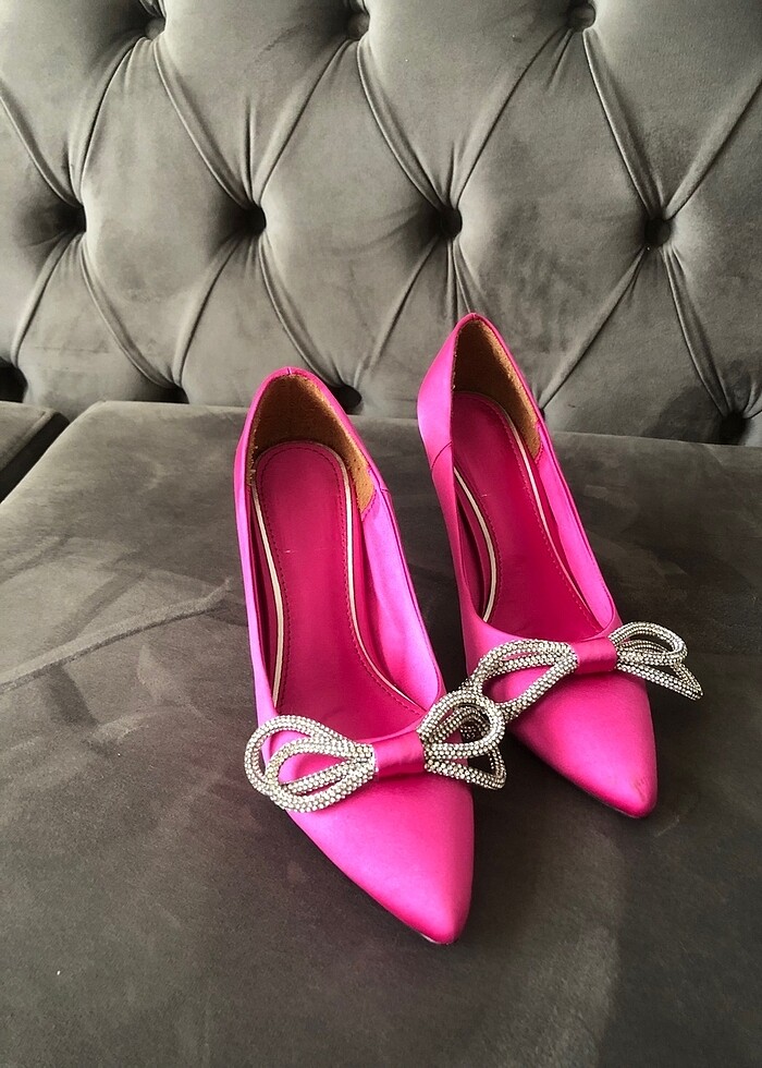 Saten topuklu ayakkabı - Görsel 2