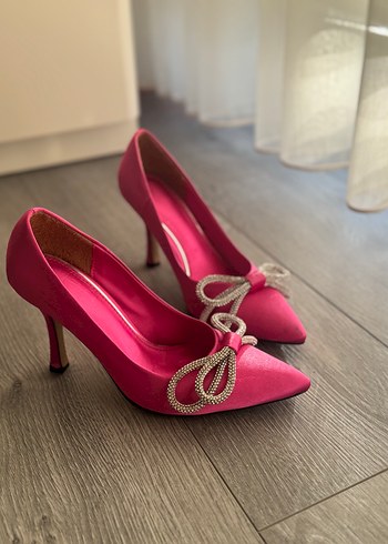 36 Beden Pembe Fiyonk Detaylı Stiletto Abiye Ayakkabı