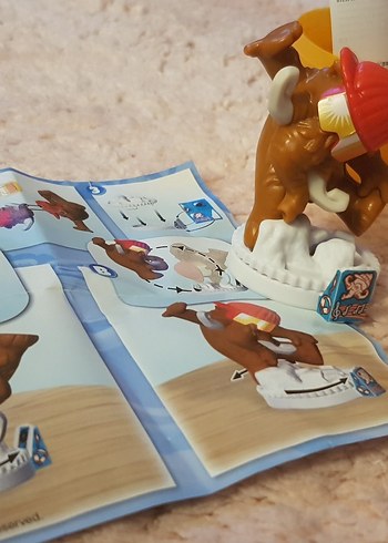 Kinder Maxi 2026 Yılbaşı Mamut Serisi - Dansçı - Görsel 2