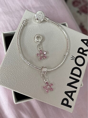 Pandora pembe taşlı çiçek charm