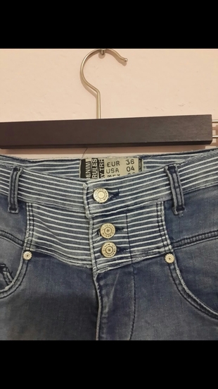 27 Beden mavi Renk yüksek bel şort