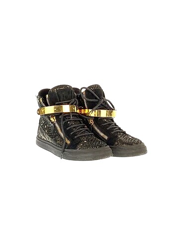 Giuseppe Zanotti Giuseppe Zanotti Bot %70 İndirimli.