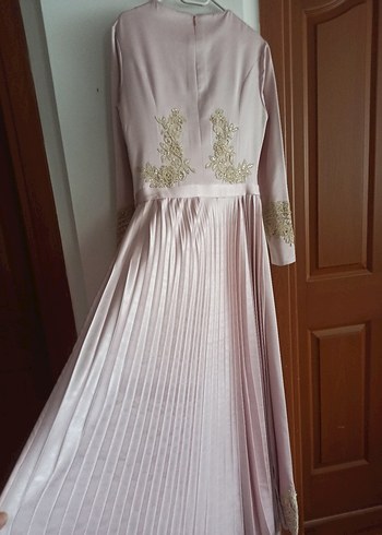 Bej Dantel İşlemeli Uzun Kollu Uzun Elbise - Görsel 4