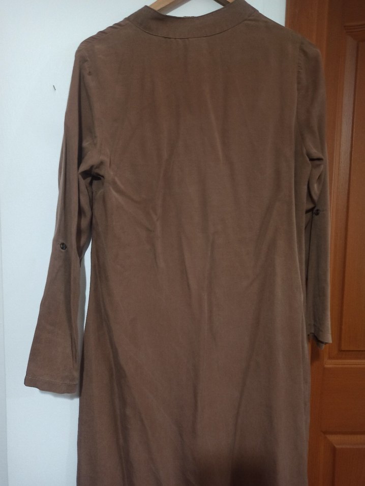 Bej Uzun Kollu Düğmeli Kadın Tunik - Görsel 4