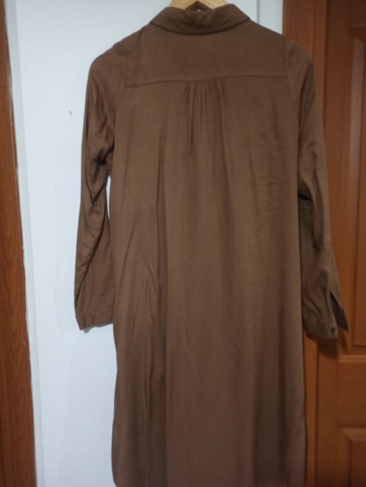 Düğmeli Kahverengi Keten Kadın Gömlek - Görsel 3