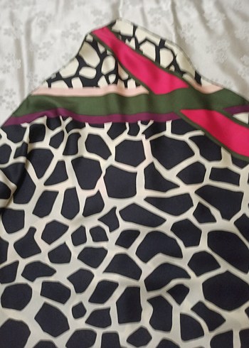 Kadın Çok Renkli Modern Desenli Eşarp - Görsel 3