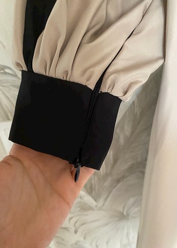 Bej Siyah Detaylı Uzun Kadın Trençkot - Görsel 4