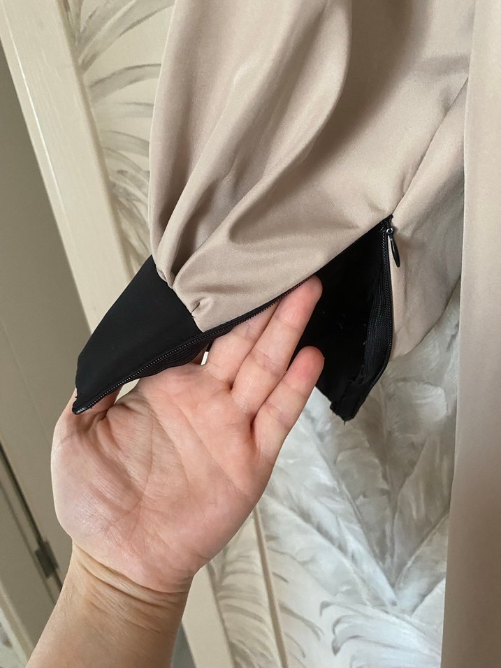 Bej Siyah Detaylı Uzun Kadın Trençkot - Görsel 5