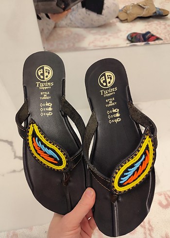 Boncuk İşlemeli Renkli Kadın Terlik - Görsel 2