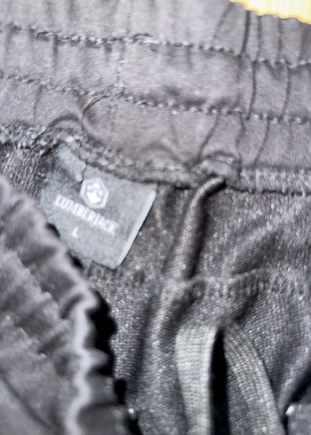 Zara Siyah Rahat Kesim Şort