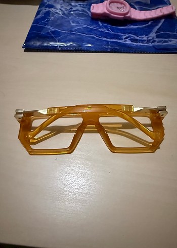 Şeffaf Bej Gözlük - Görsel 2