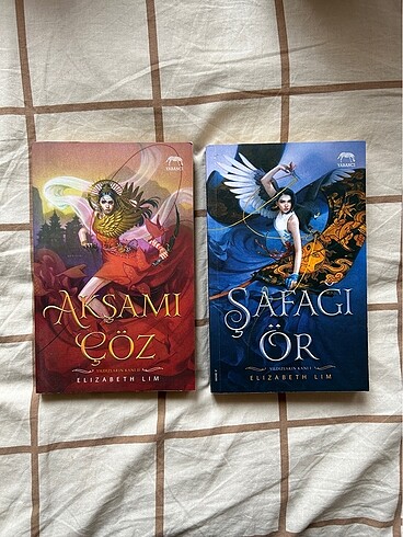 Şafağı Ör serisi iki kitap