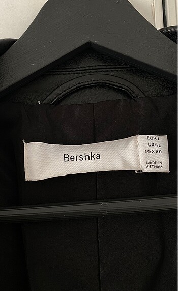 l Beden Bershka Blazer