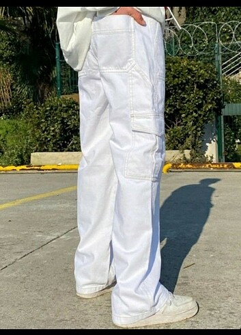 BDG BEYAZ KARGO JEAN