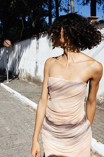 xs Beden Zara straplez elbise