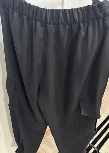 Siyah Kadın Kemerli Rahat Pantolon - Görsel 3