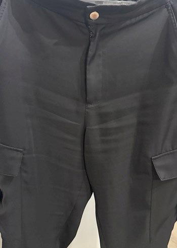 Siyah Kadın Kemerli Rahat Pantolon - Görsel 2