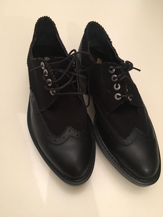 Siyah oxford ayakkabı
