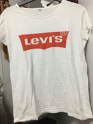 Levis yazılı tişört
