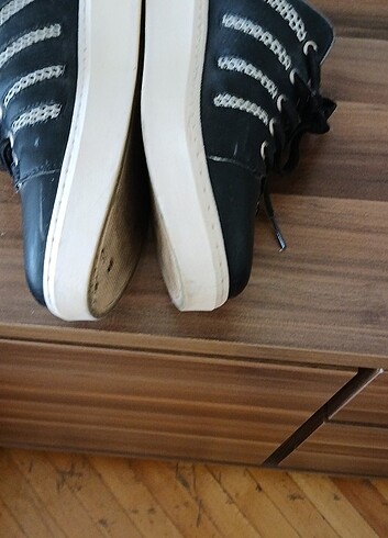 38 Beden İnci sneaker