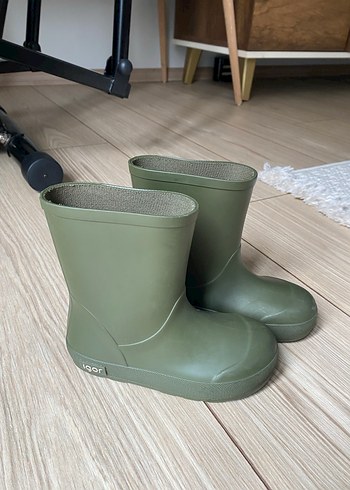 İgor yağmur botu