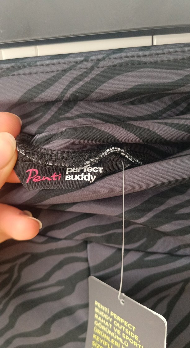 Gri Zebra Desenli Kadın Spor Tayt - Görsel 3