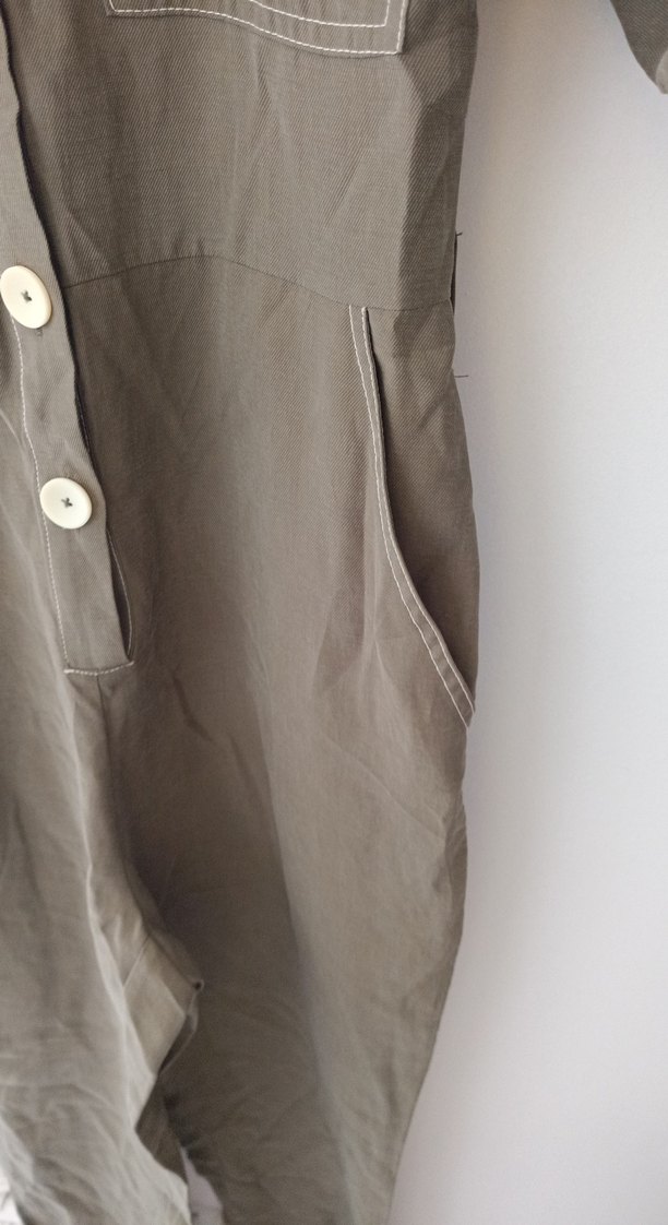 Düğmeli haki Kadın Keten Tulum - Görsel 5