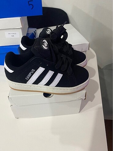 Adidas spor ayakkabı