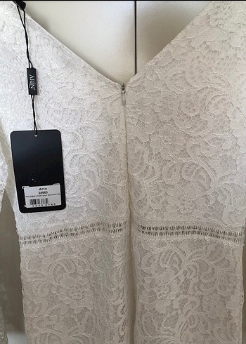Zara Dantel Detaylı V Yaka Uzun Kollu Beyaz Gelinlik