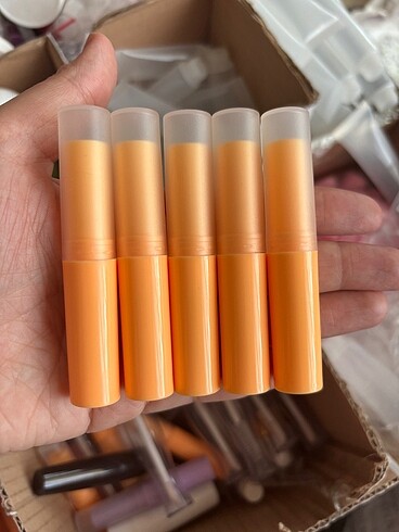 Lipbalm ruj tüpü