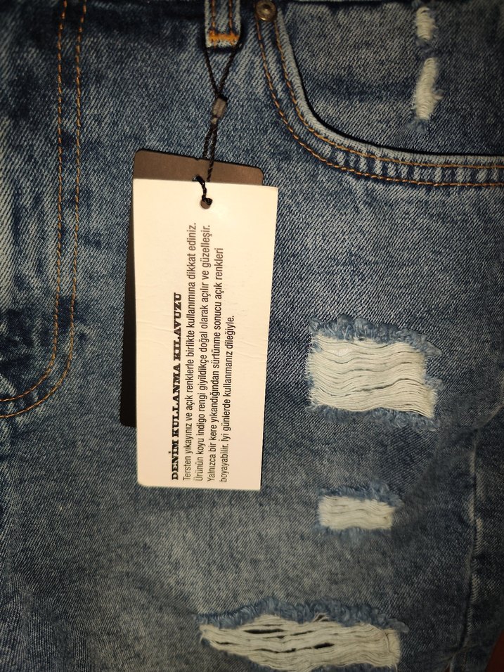 Yırtık detaylı Mavi Mini Denim Şort 38 trendyol - Görsel 5