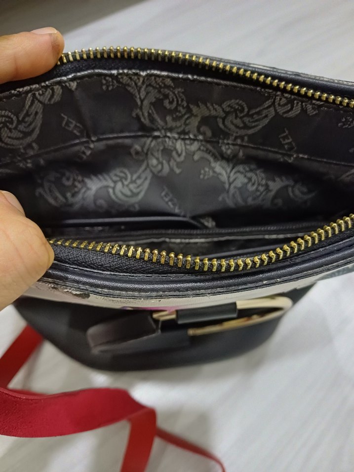 matmazel Çiçek Baskılı Siyah Deri Kadın Çanta - Görsel 5