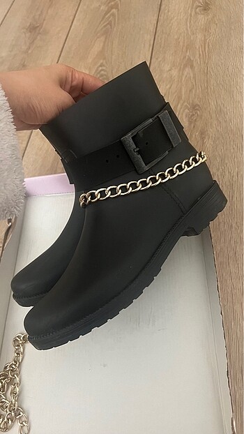 37 Beden Yağmur botu