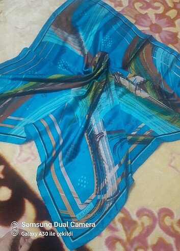 Armine Eşarp - Görsel 3