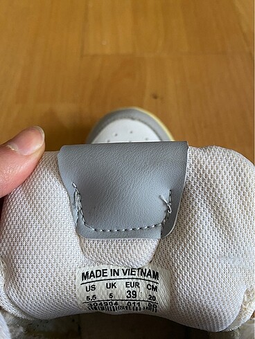 Orijinal değildir spor ayakkabı - Görsel 4