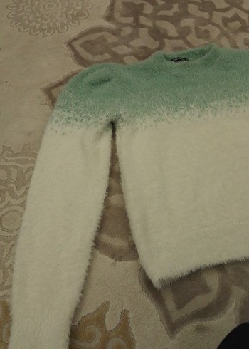 Kadın Örgü Beyaz Yeşil Batik Triko Kazak yumuşacık  boyu 49 cm - Görsel 2