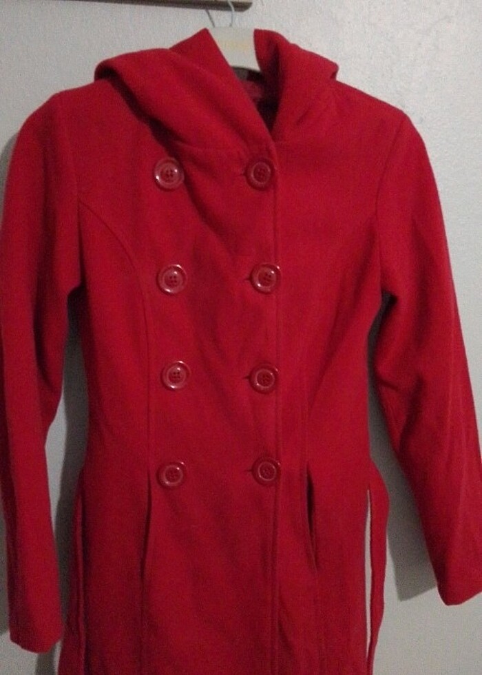 Kaşe  kırmızı kaban  çok iyi durumda - Görsel 2